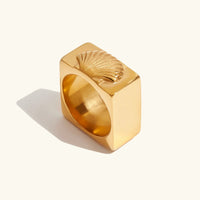 [LOVE LUCKY]Carlotta Geometric Shell Ring